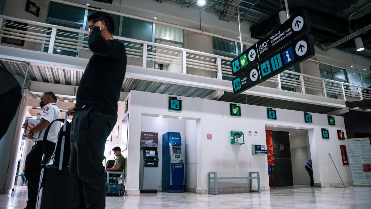 cajeros automáticos bancarios