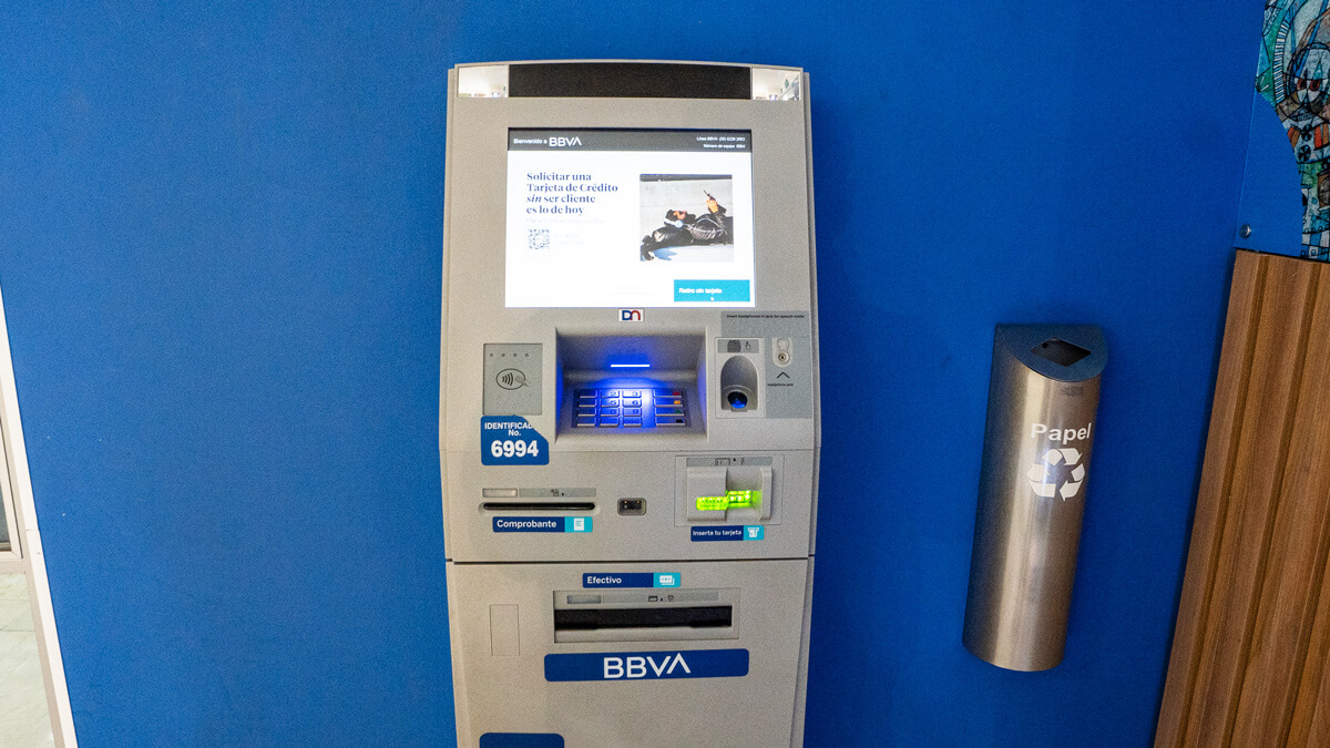 cajeros automáticos bancarios